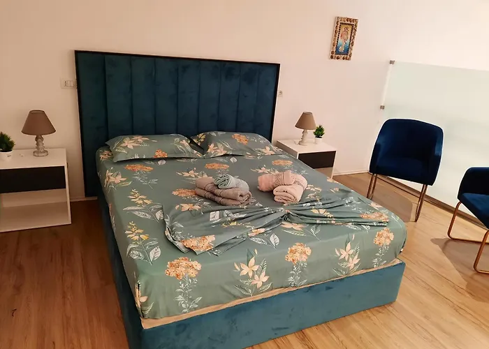 Apartament Me Qera Dublex Lungomare