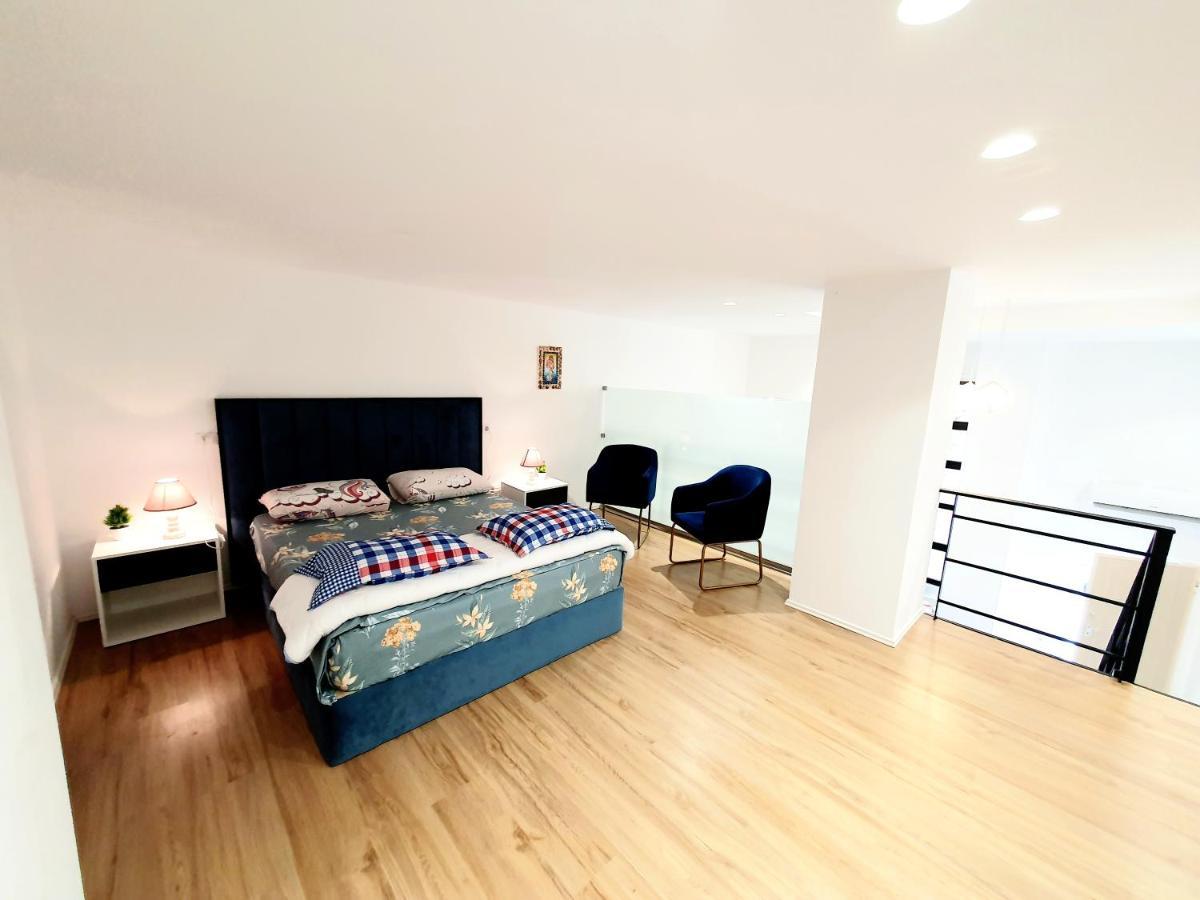 Me Qera Dublex Lungomare Apartment Vlore