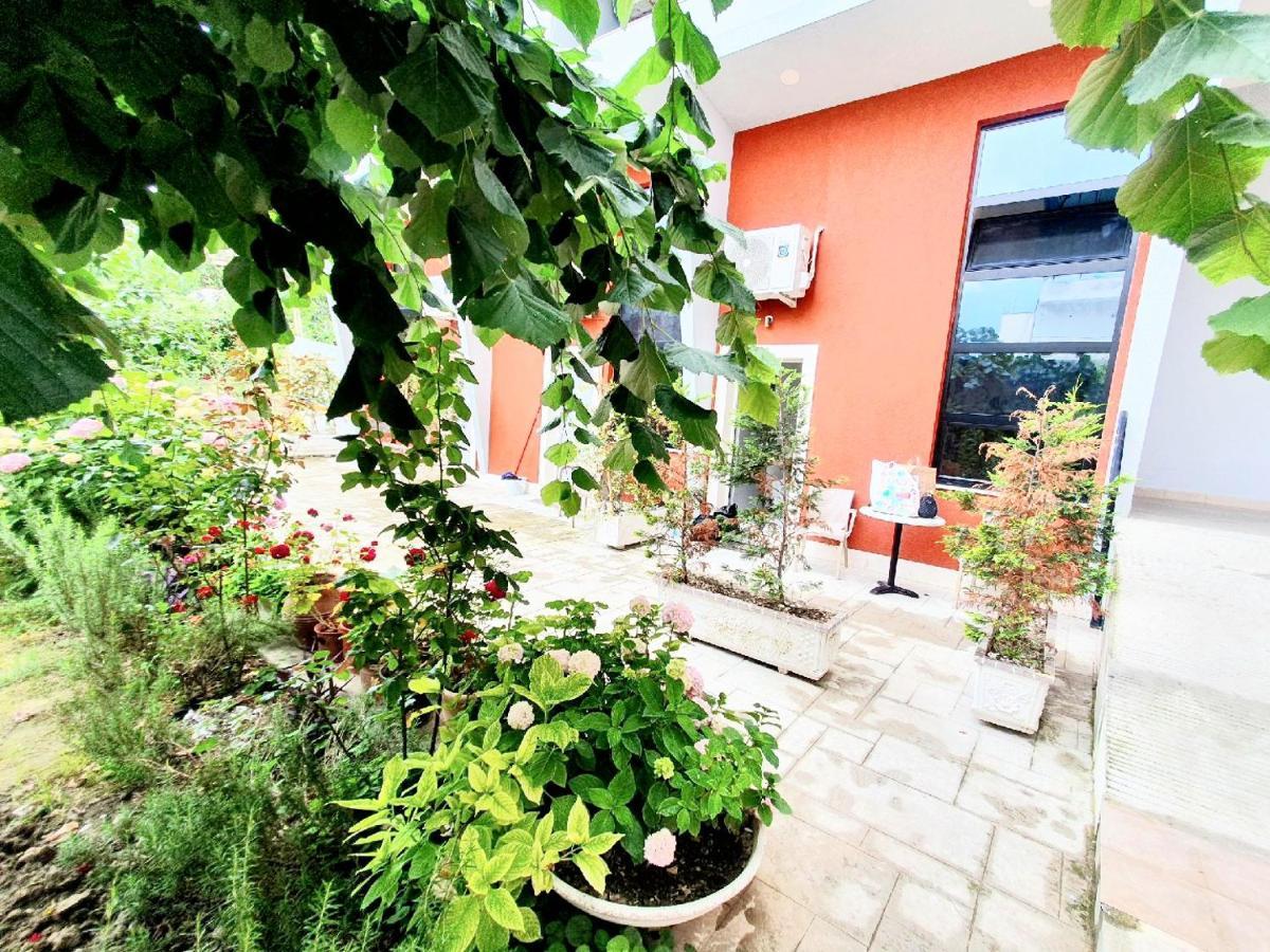 Apartment Me Qera Dublex Lungomare Vlore