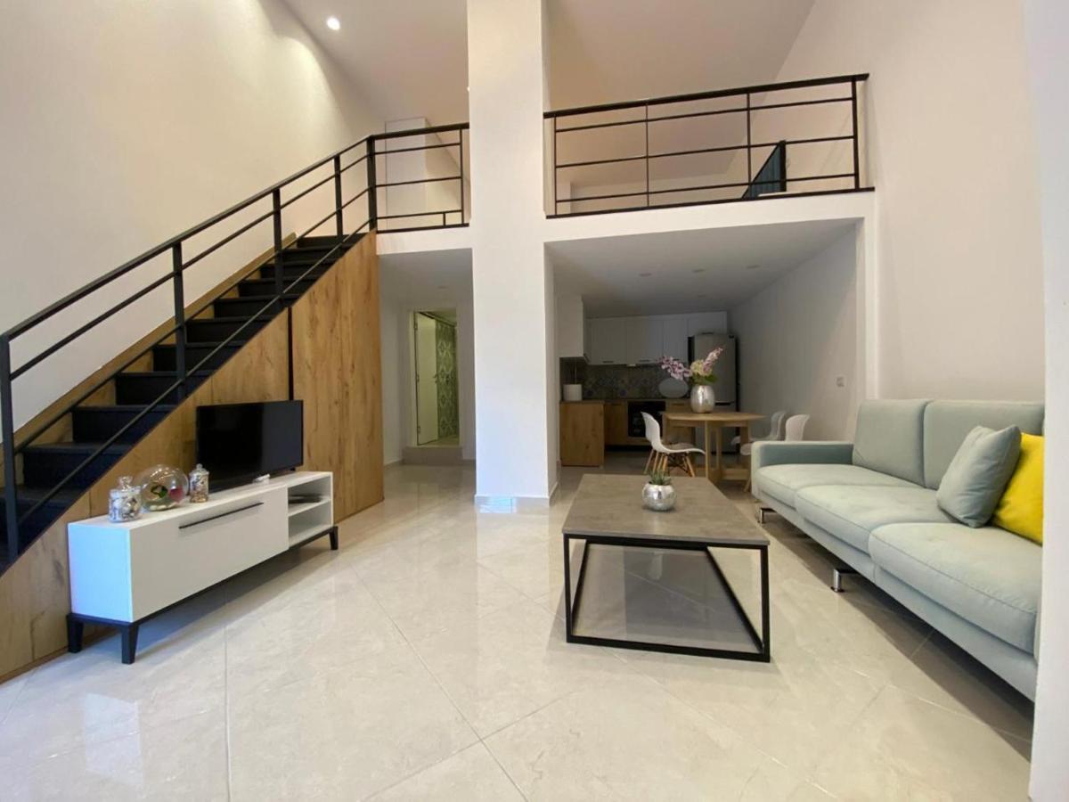 Me Qera Dublex Lungomare Apartment Vlorë