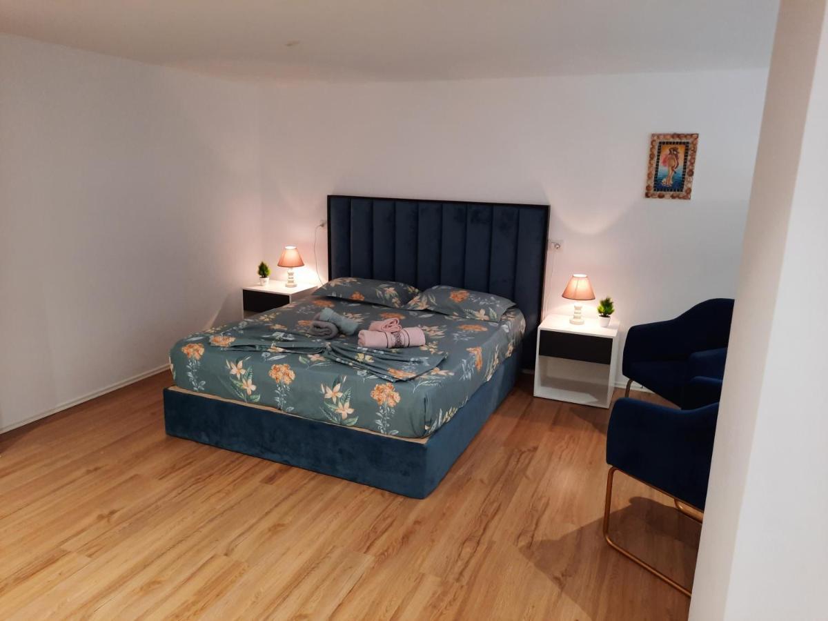 Apartment Me Qera Dublex Lungomare Vlorë